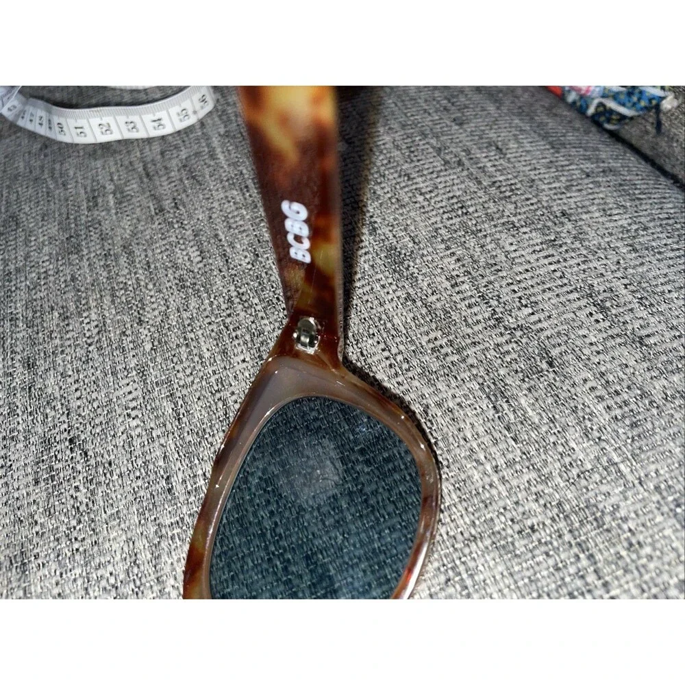 BCBG Tortoise Shell Brown Women’s Sunglasses New